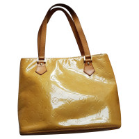 Louis Vuitton Houston Patent leather in Yellow