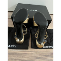 Chanel Sandals Leather in Gold