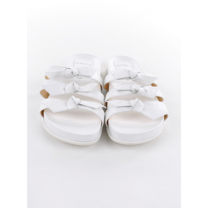 Alexandre Birman Slipper/Ballerinas aus Leder in Weiß