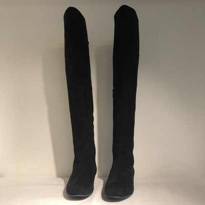 Saint Laurent Stiefel aus Wildleder in Schwarz
