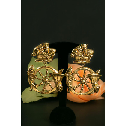 Isabel Canovas Earring in Gold