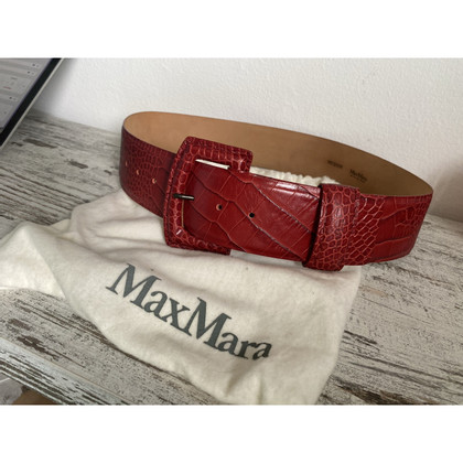 Max Mara Belt Leather in Red