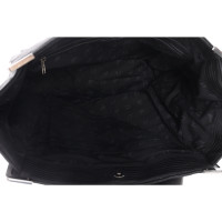 Armani Jeans Handtasche aus Leder in Schwarz
