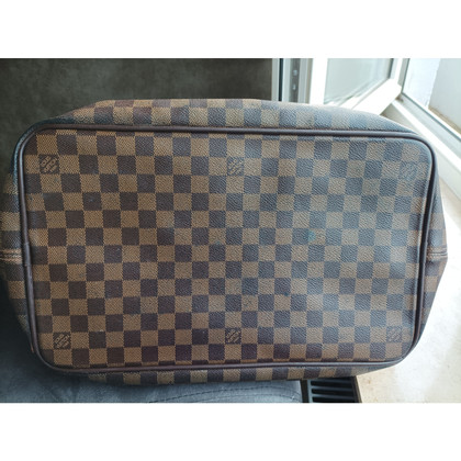 Louis Vuitton Greenwich Leather in Brown