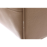 Aigner Shoulder bag Leather in Beige