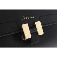 Maison Heroine Lilia Tablet Mini aus Leder in Schwarz