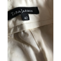 Tara Jarmon Trousers in Cream