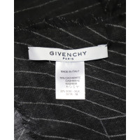 Givenchy Scarf/Shawl Wool in Grey