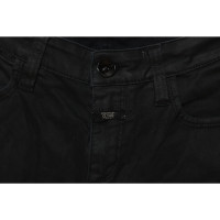 Closed Trousers in Black