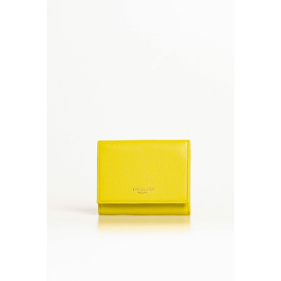 Trussardi Täschchen/Portemonnaie aus Leder in Gelb