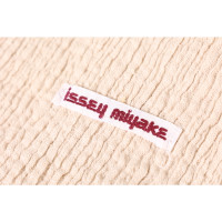 Issey Miyake Schal/Tuch in Nude