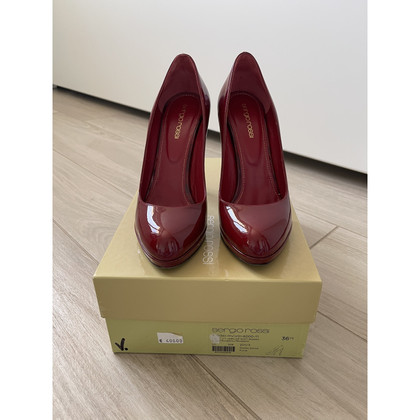 Sergio Rossi Pumps/Peeptoes Patent leather in Bordeaux