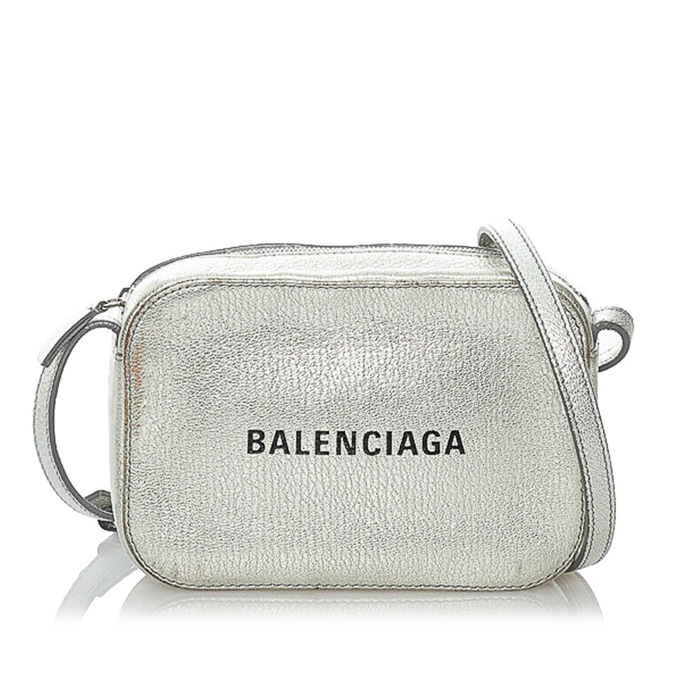 Balenciaga Everyday Camera Bag XS in Pelle in Argenteo