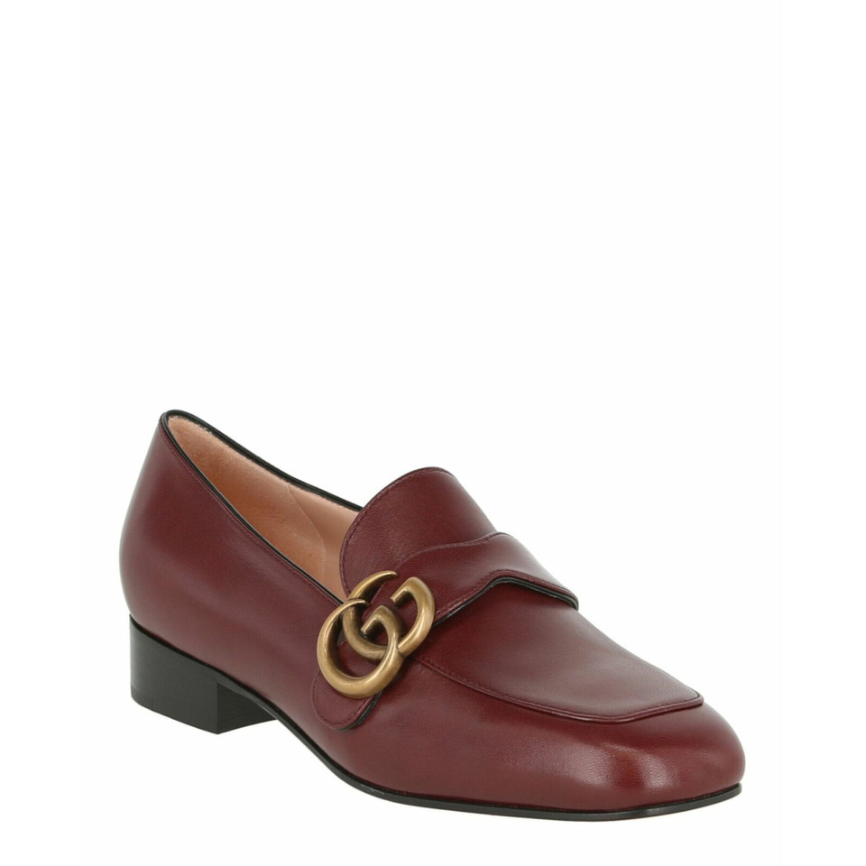 Gucci Slipper/Ballerinas aus Leder in Violett