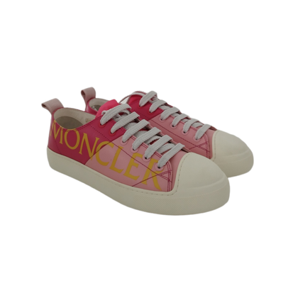 Moncler Sneakers aus Leder in Rosa / Pink