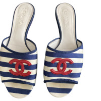 Chanel Sandalen Canvas in Blauw