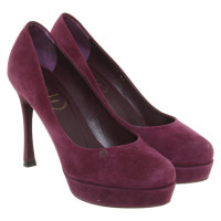 Yves Saint Laurent Pumps/Peeptoes Suede in Violet