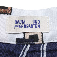 Baum Und Pferdgarten Shorts with pattern