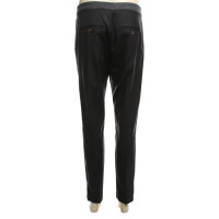 Brunello Cucinelli Pantalon de costume en gris