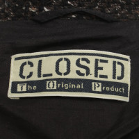 Closed Vest in Bruin