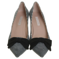 Pura Lopez Pumps with black and white Houndstooth pattern