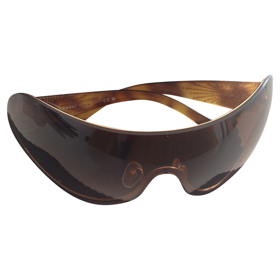 Chanel Sunglasses in tortoiseshell optics