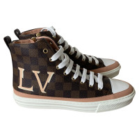 Louis Vuitton Trainers Leather in Brown
