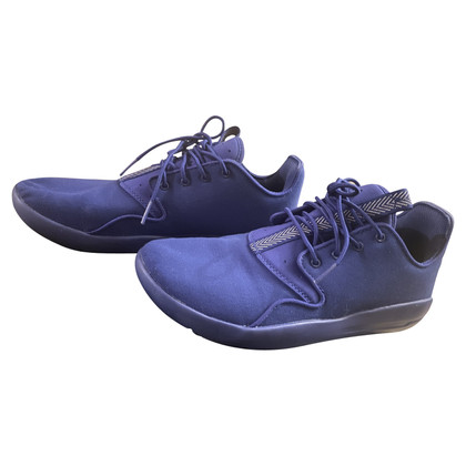 Jordan Sneakers in Blau