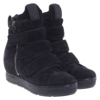 Prada Sneaker-Wedges in zwart
