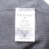 Velvet Pullover in Grau