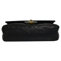 Chanel Classic Flap Bag Small in Pelle in Nero