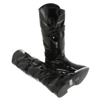 Sergio Rossi Stiefel aus Lackleder in Schwarz