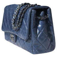 Chanel Classic Flap Bag in Pelle in Blu