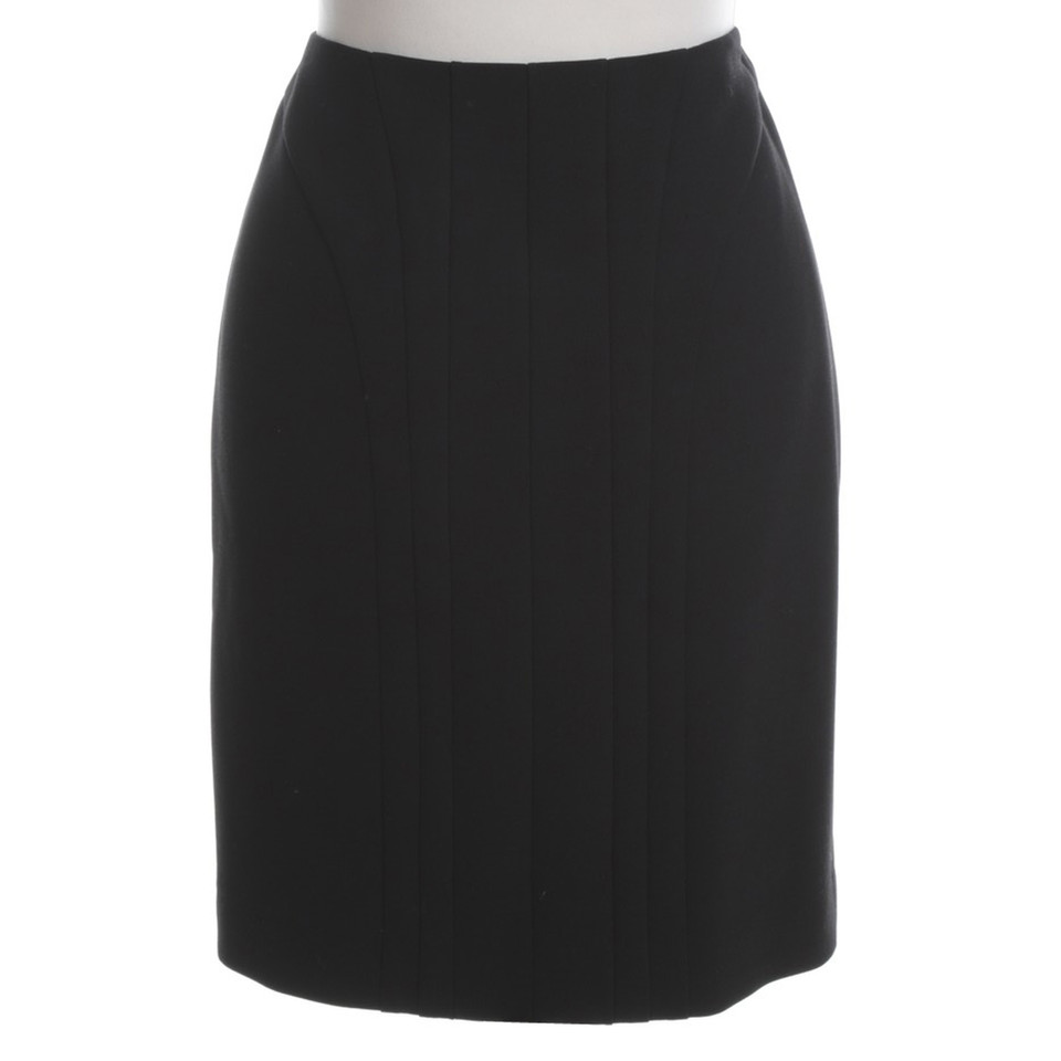 Hugo Boss Pencil skirt in black