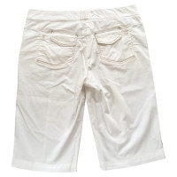 Schumacher Bermuda shorts in cream