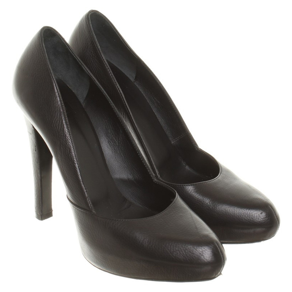 Givenchy Black leather pumps