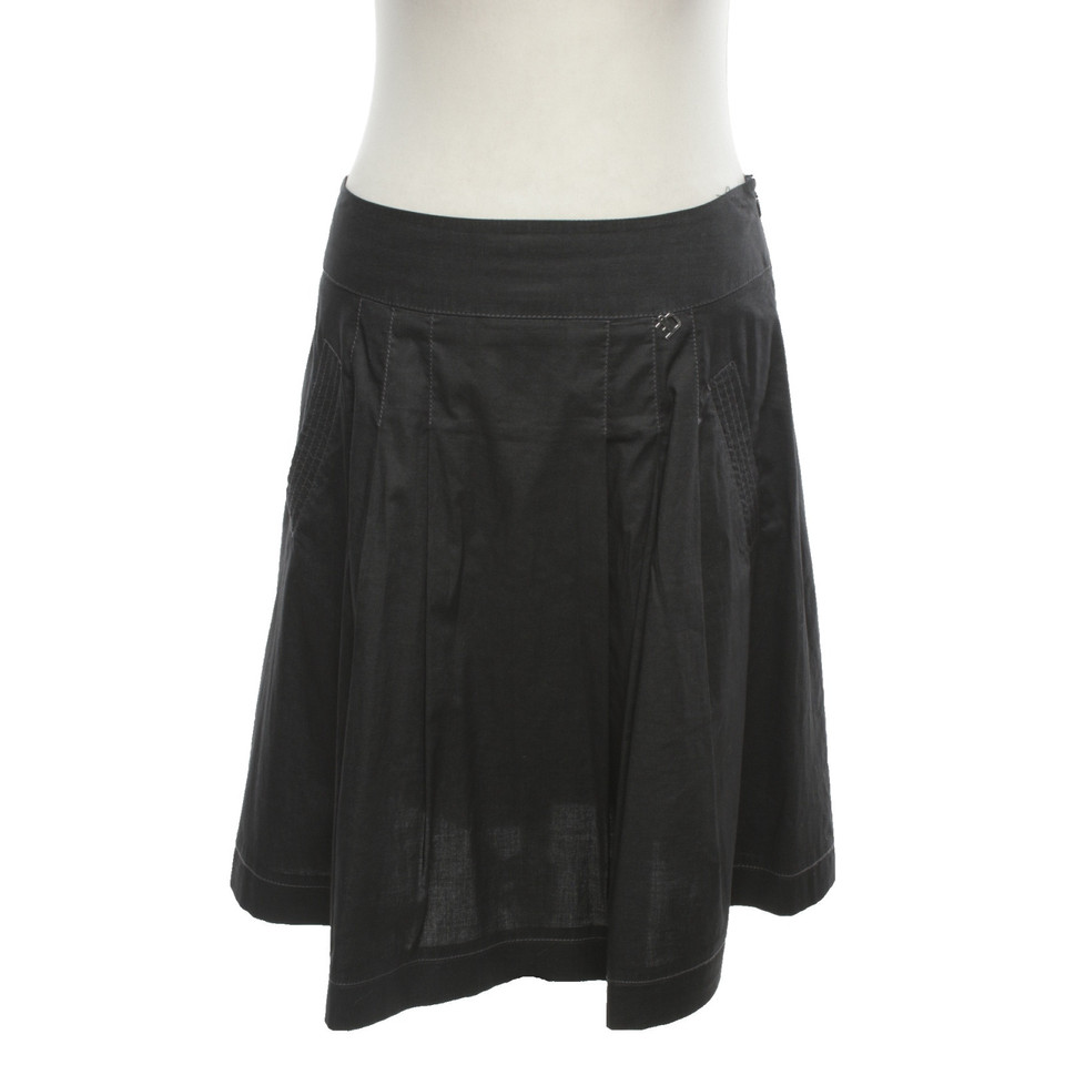 D. Exterior Skirt in Grey