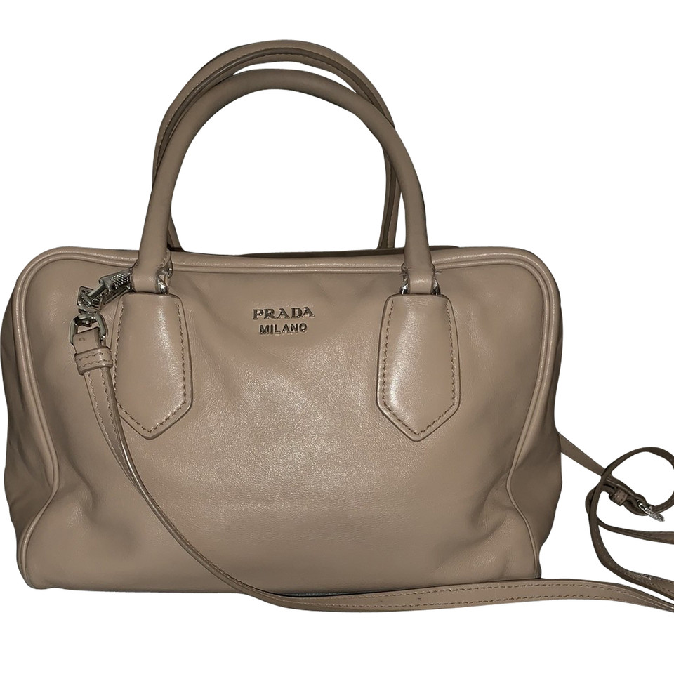 Prada Shopper Leather in Beige