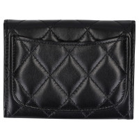 Chanel Täschchen/Portemonnaie aus Leder in Schwarz