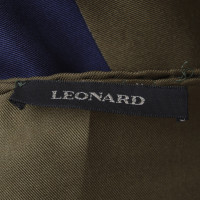 Leonard Cloth with floral pattern