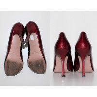 Pura Lopez Pumps/Peeptoes en Cuir verni en Bordeaux