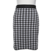 Marc Cain skirt in black and white