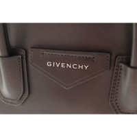 Givenchy Antigona Leer in Zwart