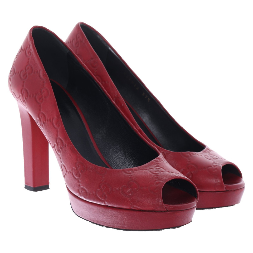 Gucci Pumps/Peeptoes en Cuir en Rouge