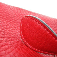 Hermès Clutch aus Leder in Rot