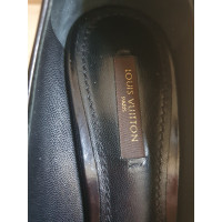 Louis Vuitton Pumps/Peeptoes Leather in Black
