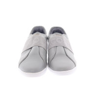 Lacoste Sneakers aus Leder in Grau