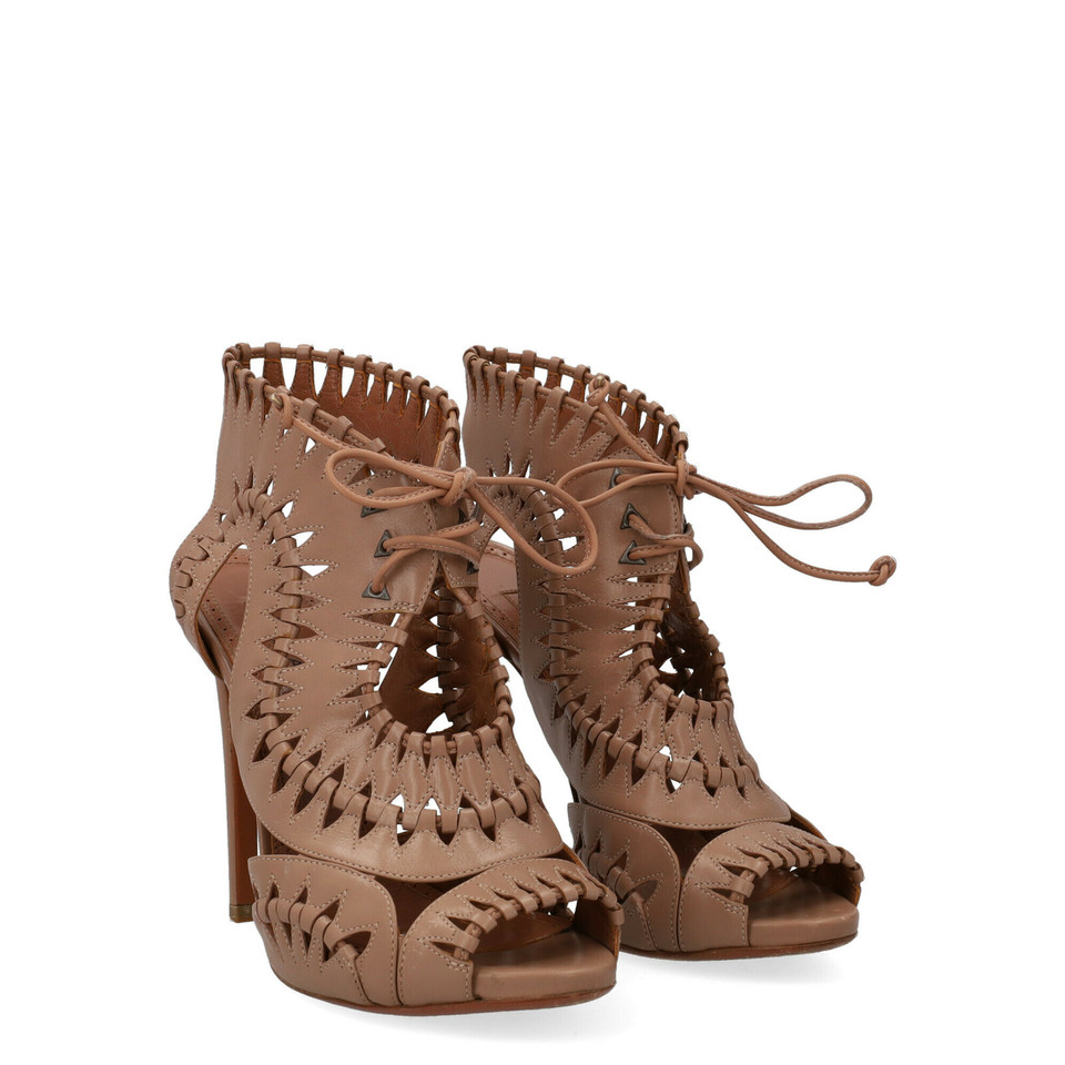 Alaïa Sandales en Cuir en Beige