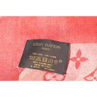 Louis Vuitton Monogram Tuch in Rood