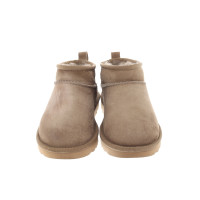 Ugg Australia Ankle boots Suede in Taupe